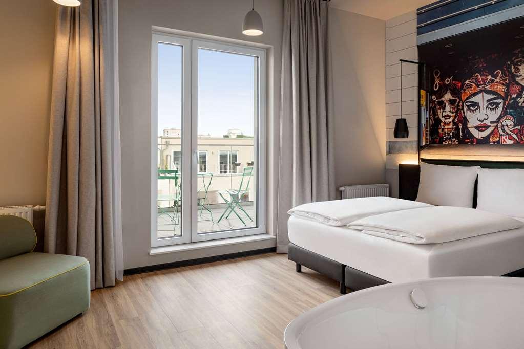 Vienna House Easy Potsdamer Hotel