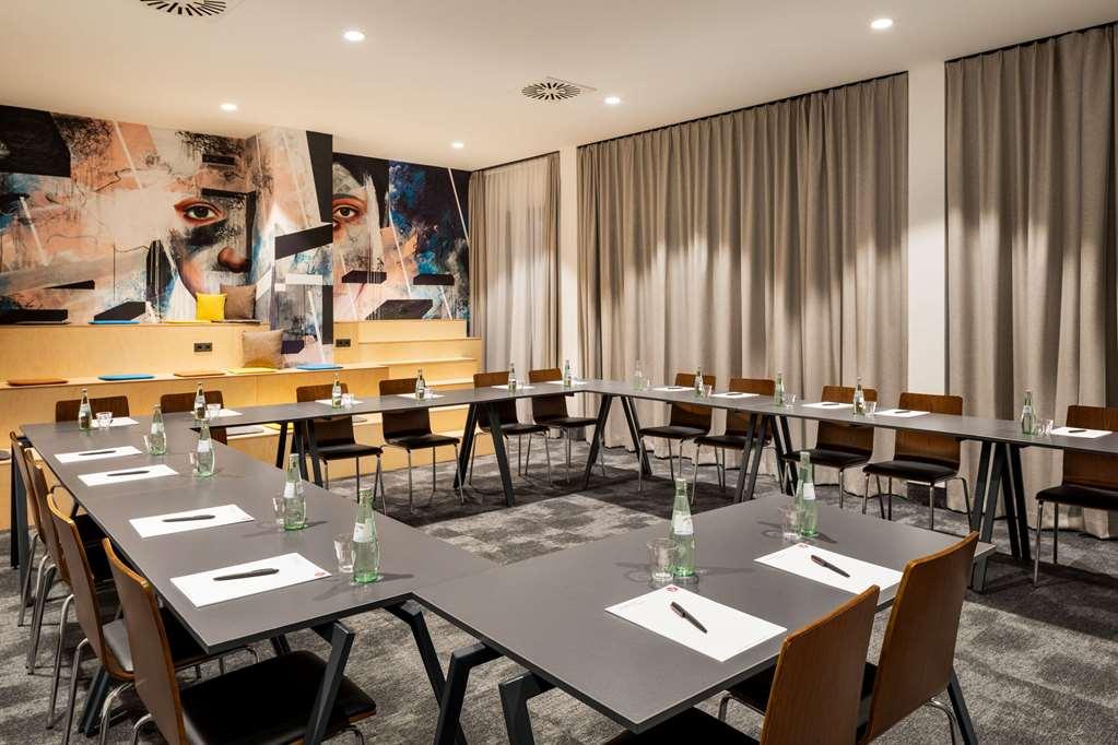 Vienna House Easy Potsdamer *